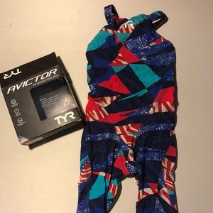 TYR AVICTOR CLOSED BACK SIZE 28 RED WHITE AND BLUE
